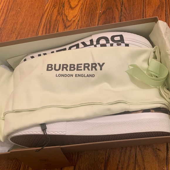 Cheetah Print Burberry Shoes - Picture 2 of 4